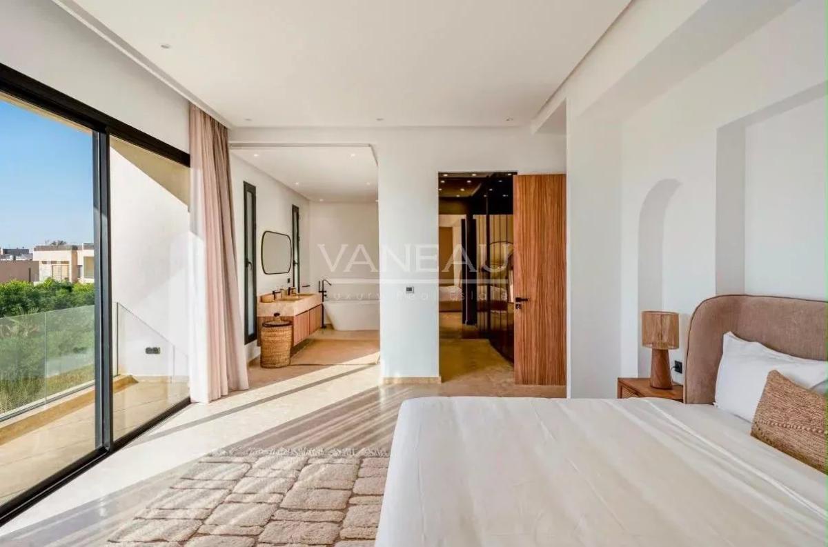 Villa contemporaine avec piscine et vue sur l’Atlas
