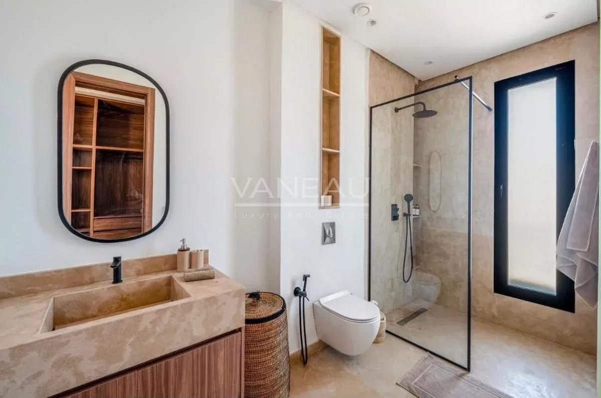 Villa contemporaine avec piscine et vue sur l’Atlas