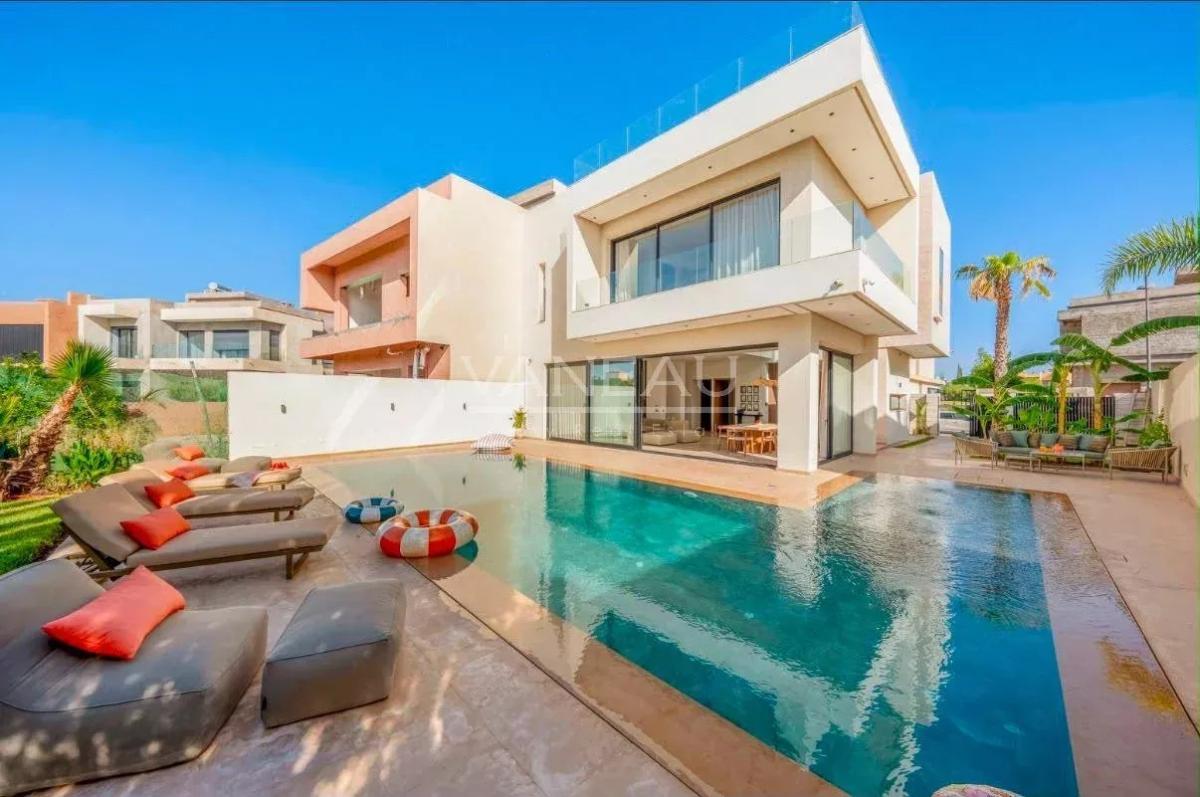 Villa contemporaine avec piscine et vue sur l’Atlas
