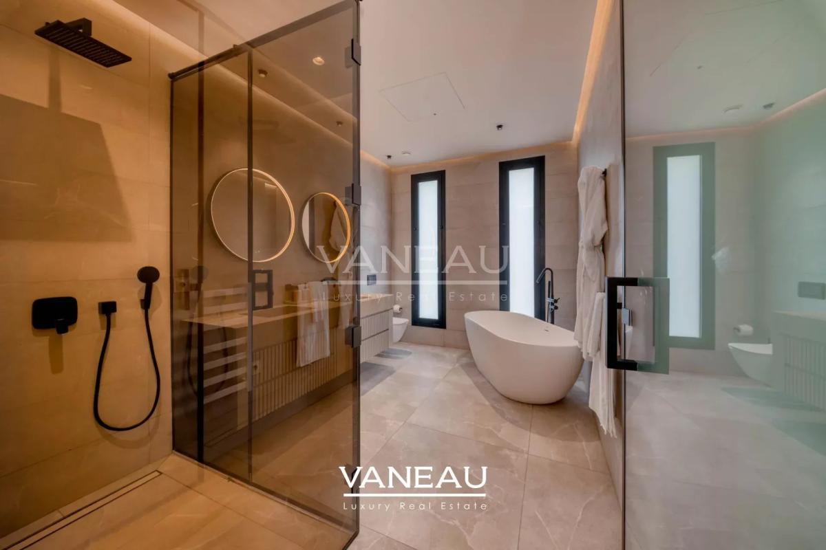 Villa contemporaine avec piscine et vue sur l’Atlas