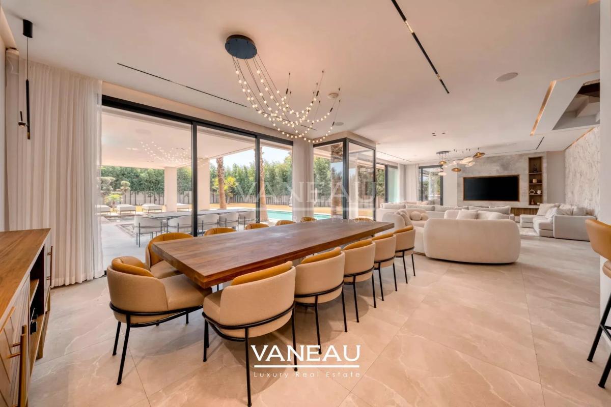 Villa contemporaine avec piscine et vue sur l’Atlas