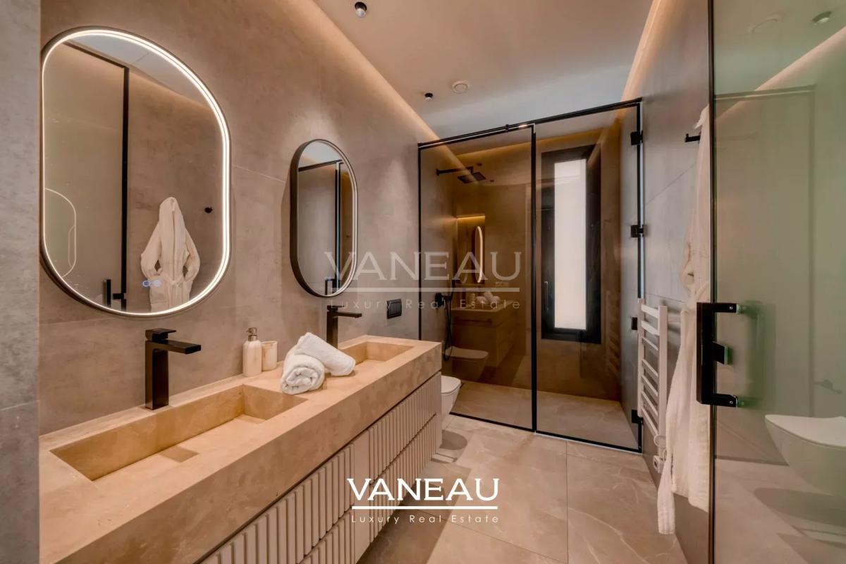 Villa contemporaine avec piscine et vue sur l’Atlas