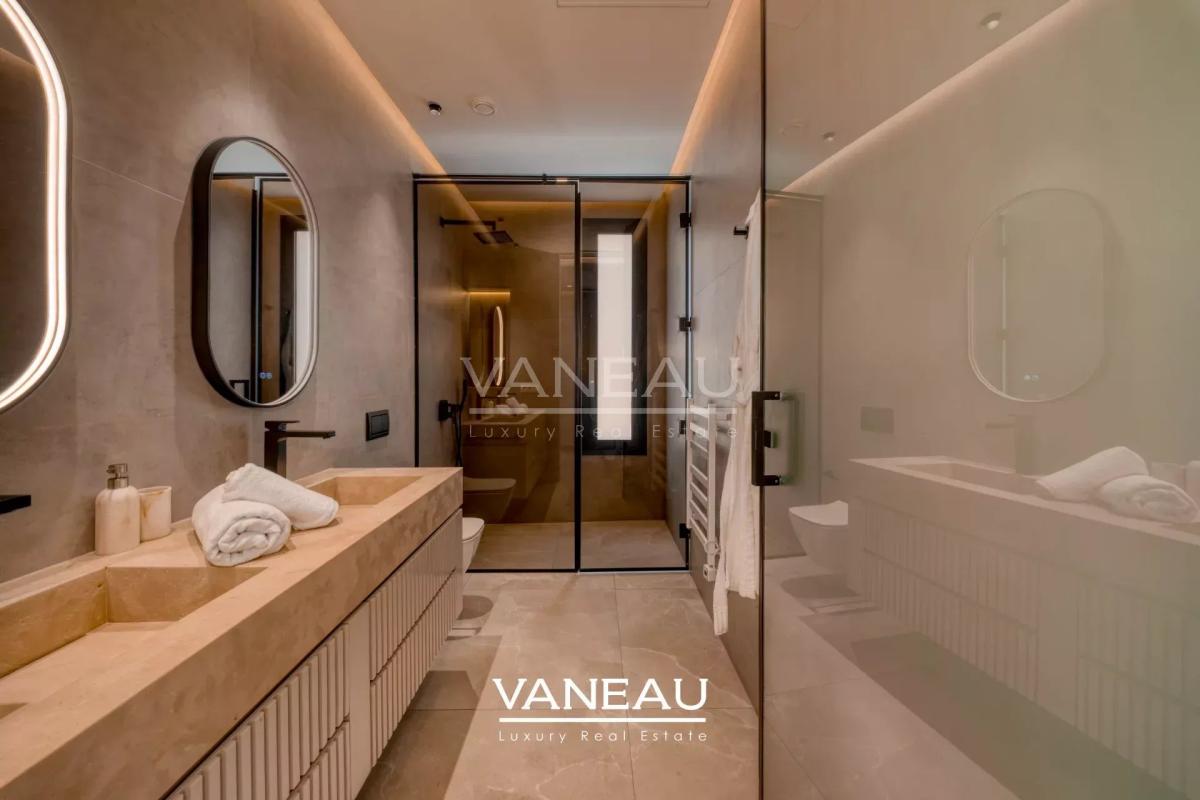 Villa contemporaine avec piscine et vue sur l’Atlas