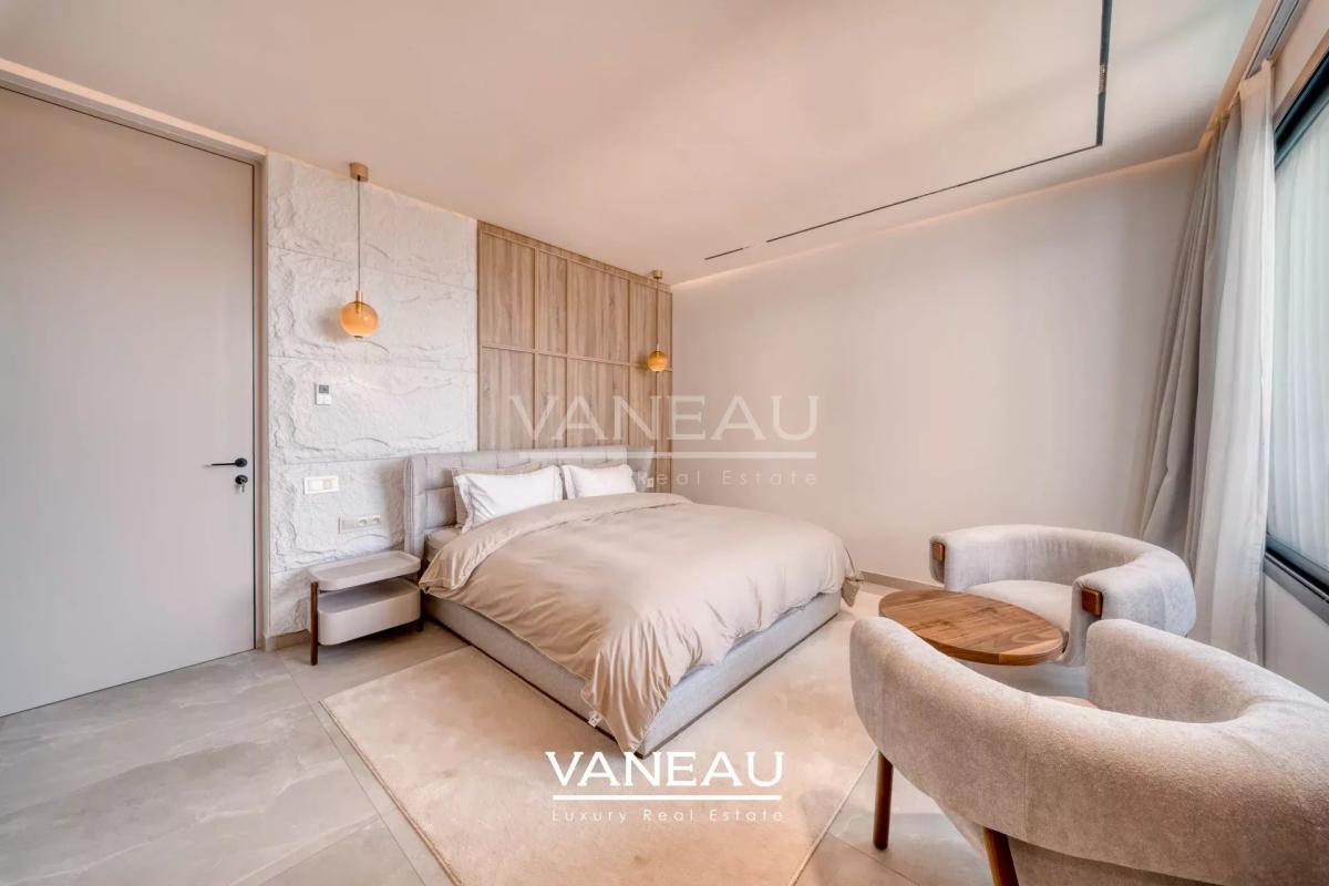 Villa contemporaine avec piscine et vue sur l’Atlas