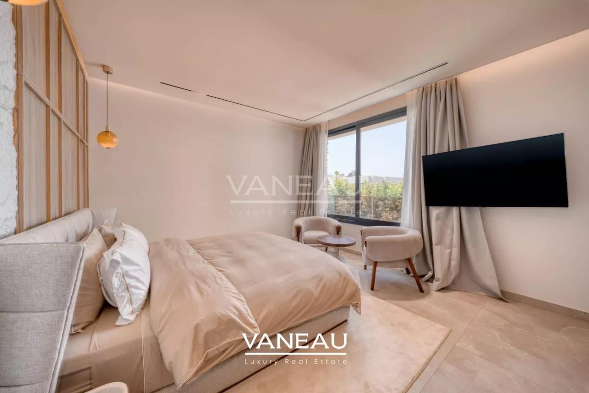 Villa contemporaine avec piscine et vue sur l’Atlas