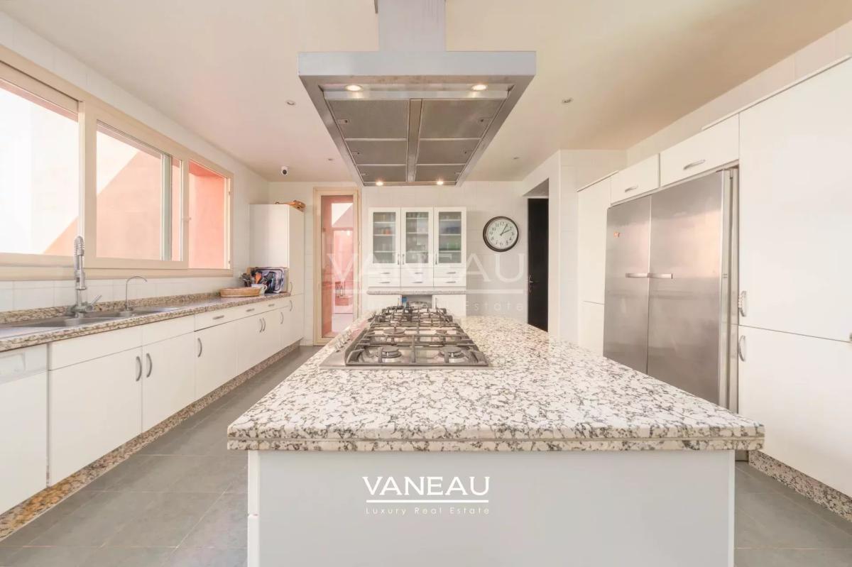 Propriété à vendre route de Fes avec VNA