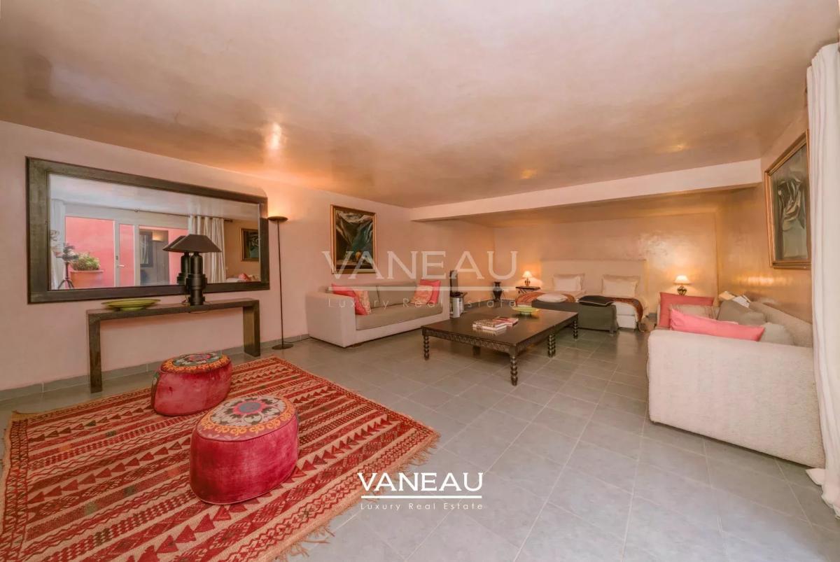 Propriété à vendre route de Fes avec VNA