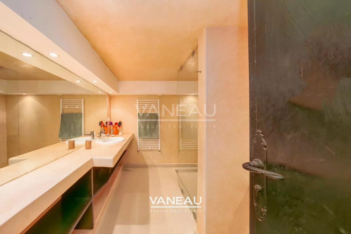Propriété à vendre route de Fes avec VNA