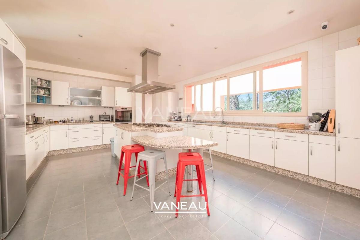 Propriété à vendre route de Fes avec VNA