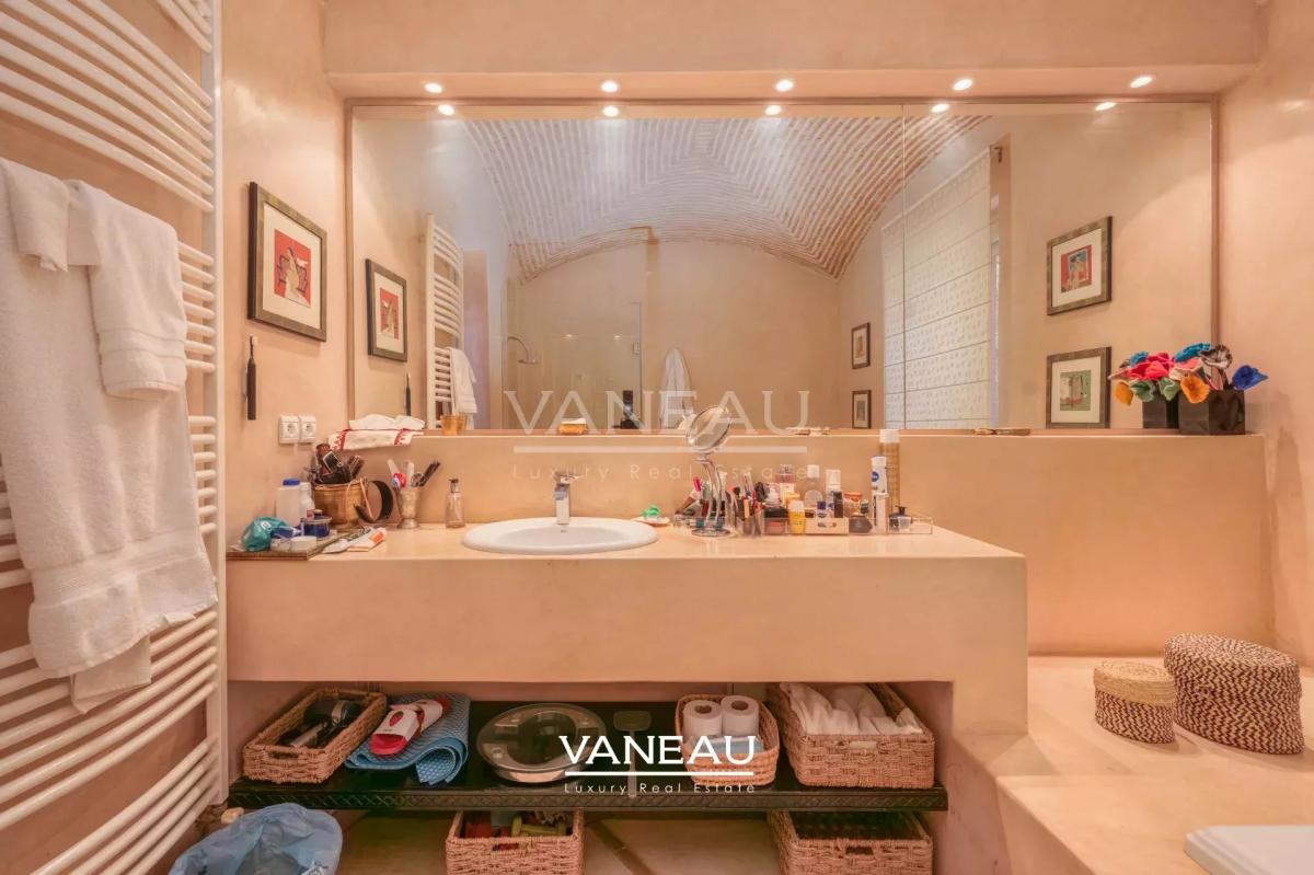 Propriété à vendre route de Fes avec VNA