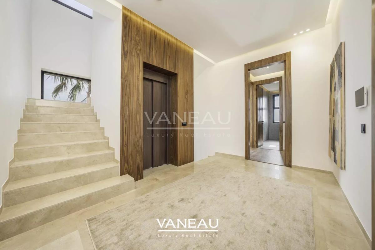 Villa à 10 minutes du centre-ville avec finitions haut de gamme