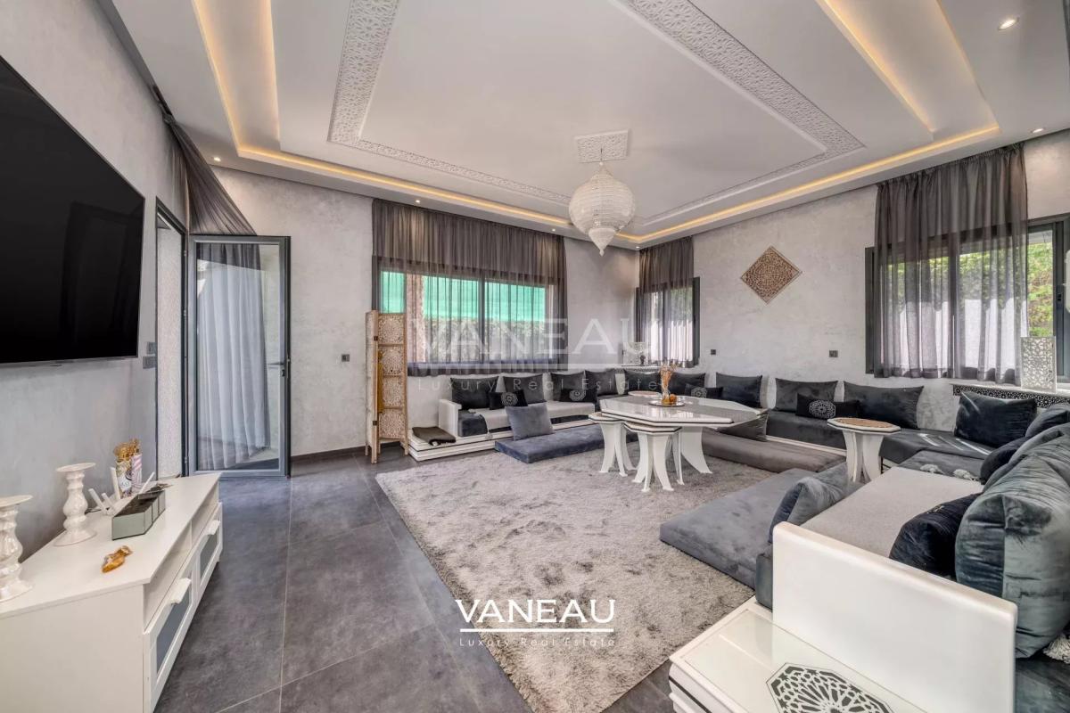 Villa au calme avec piscine – Route de Ouarzazate