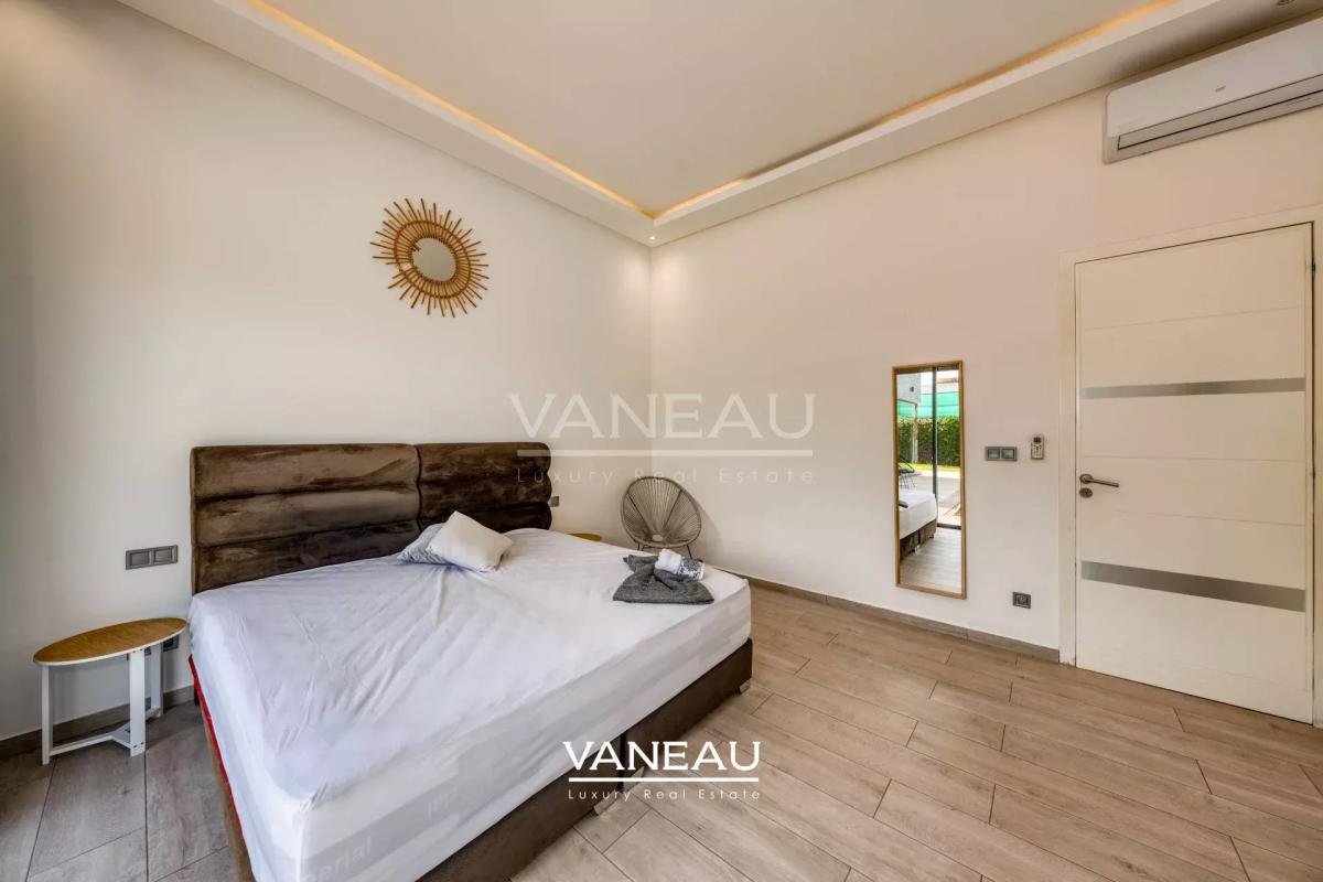 Villa au calme avec piscine – Route de Ouarzazate