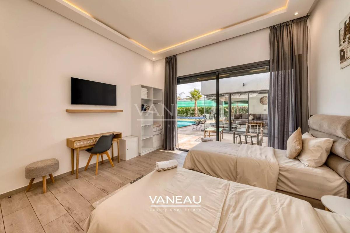 Villa au calme avec piscine – Route de Ouarzazate