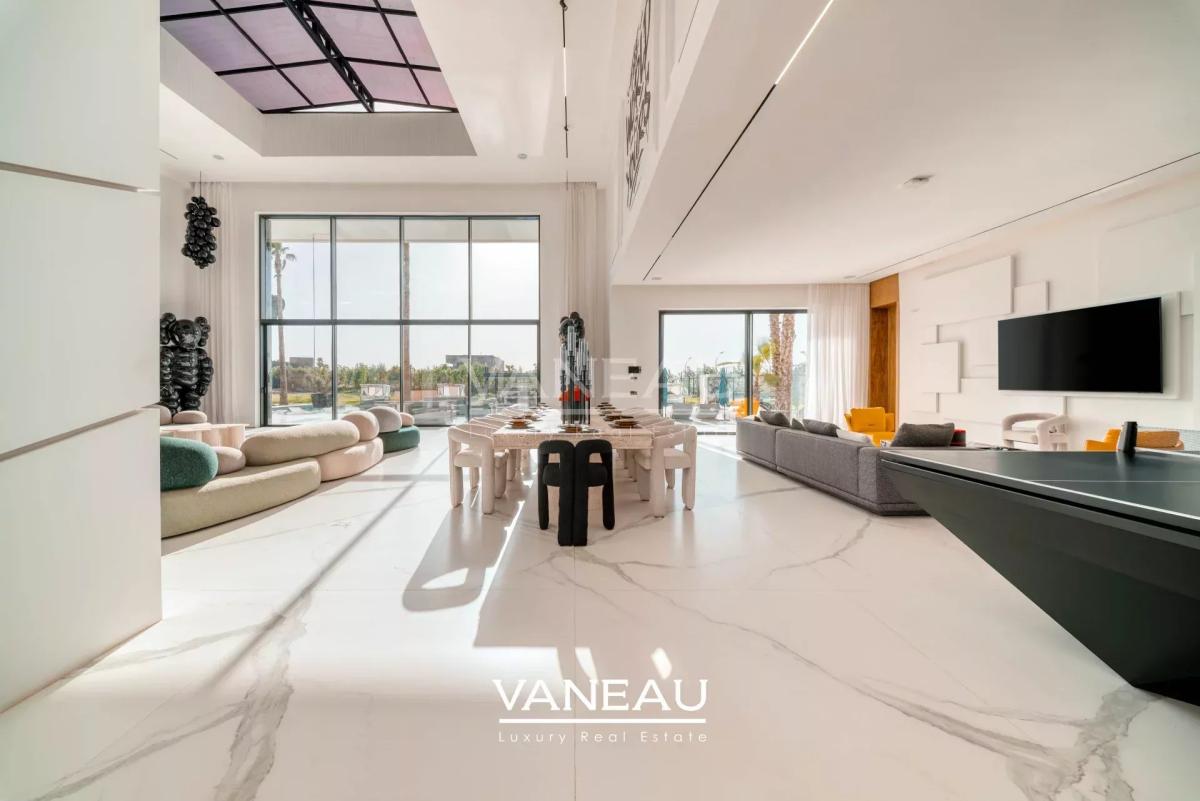 Villa de luxe à vendre à Marrakech avec AVNA – Vue panoramique sur l’Atlas