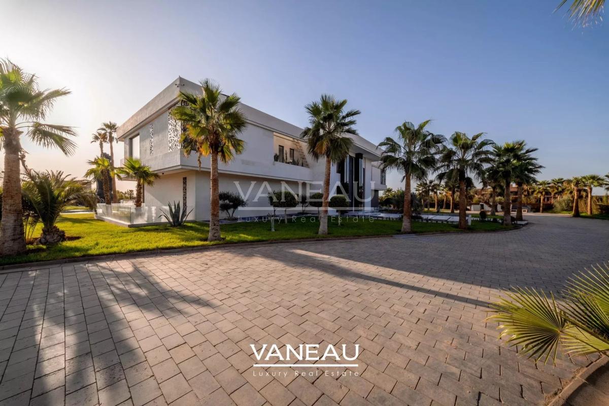 Villa de luxe à vendre à Marrakech avec AVNA – Vue panoramique sur l’Atlas