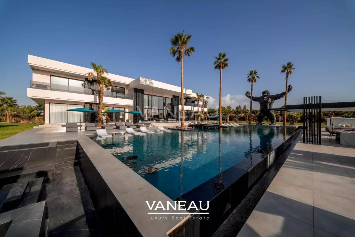 Villa de luxe à vendre à Marrakech avec AVNA – Vue panoramique sur l’Atlas