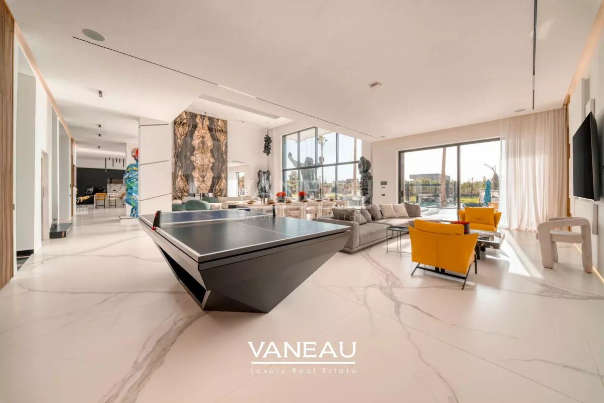 Villa de luxe à vendre à Marrakech avec AVNA – Vue panoramique sur l’Atlas