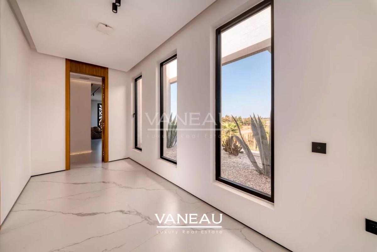 Villa de luxe à vendre à Marrakech avec AVNA – Vue panoramique sur l’Atlas