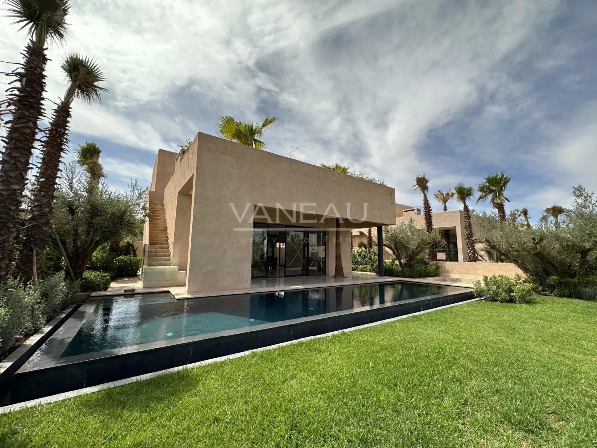 Villas neuves haut standing aux portes de la ville