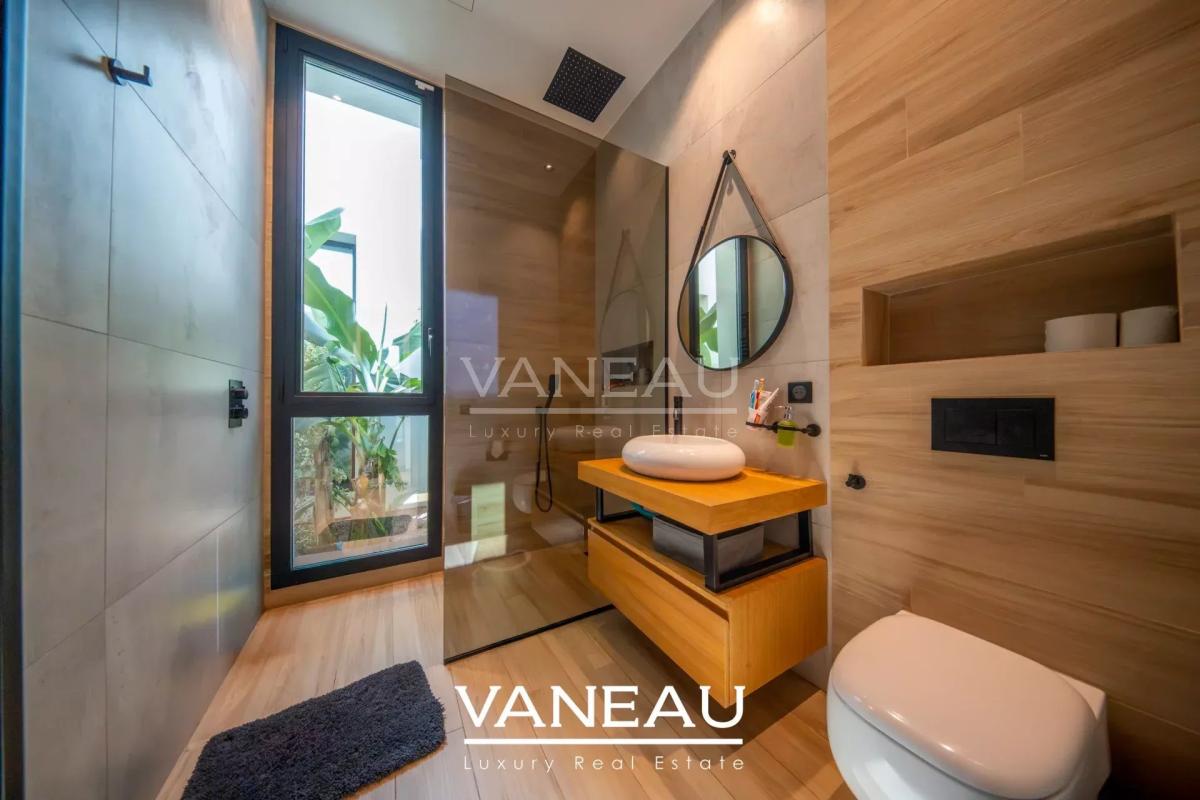 Villa Contemporaine d’Architecte et Domotique Intégrée