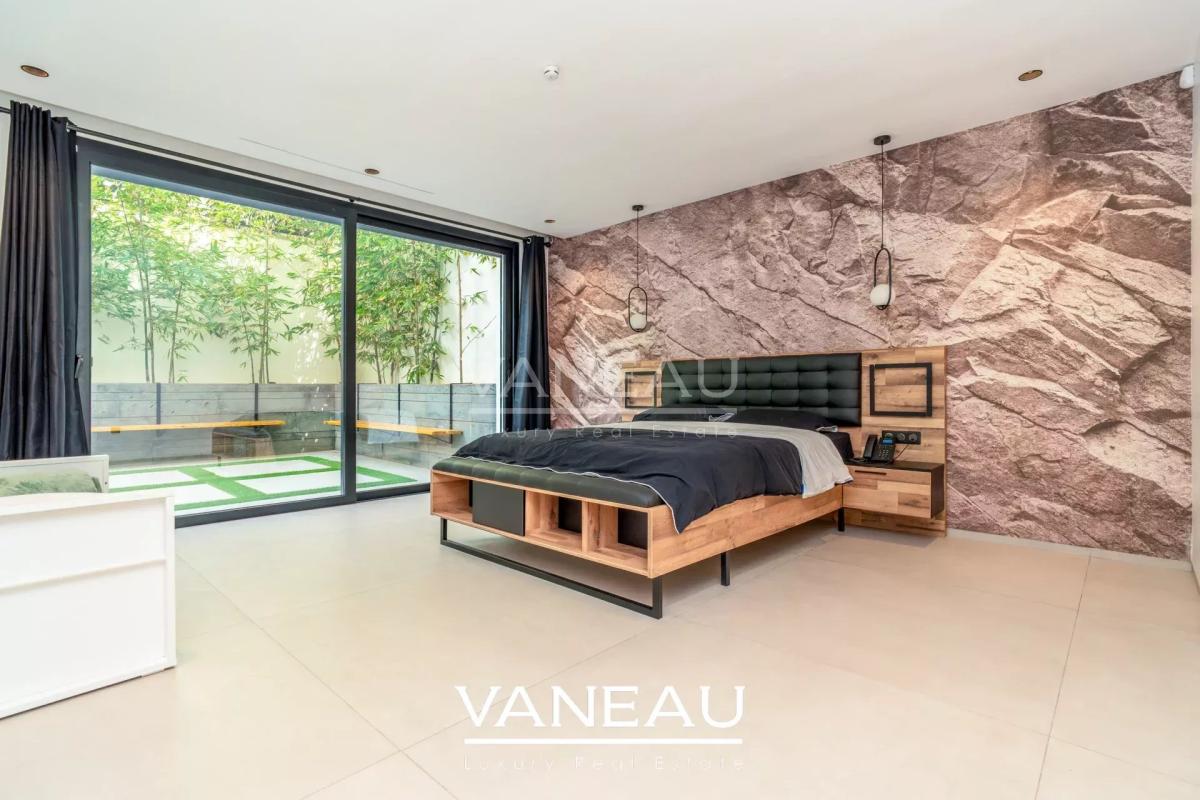 Villa Contemporaine d’Architecte et Domotique Intégrée