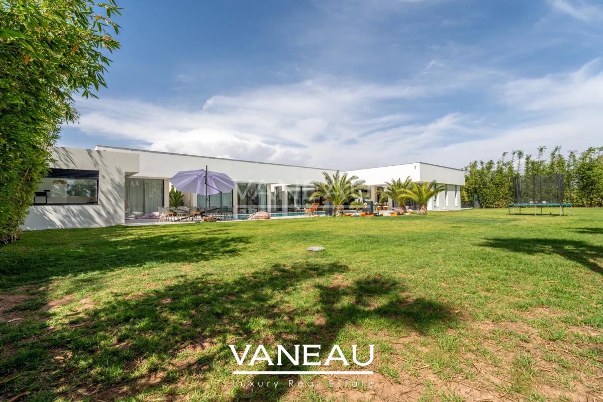 Villa Contemporaine d’Architecte et Domotique Intégrée
