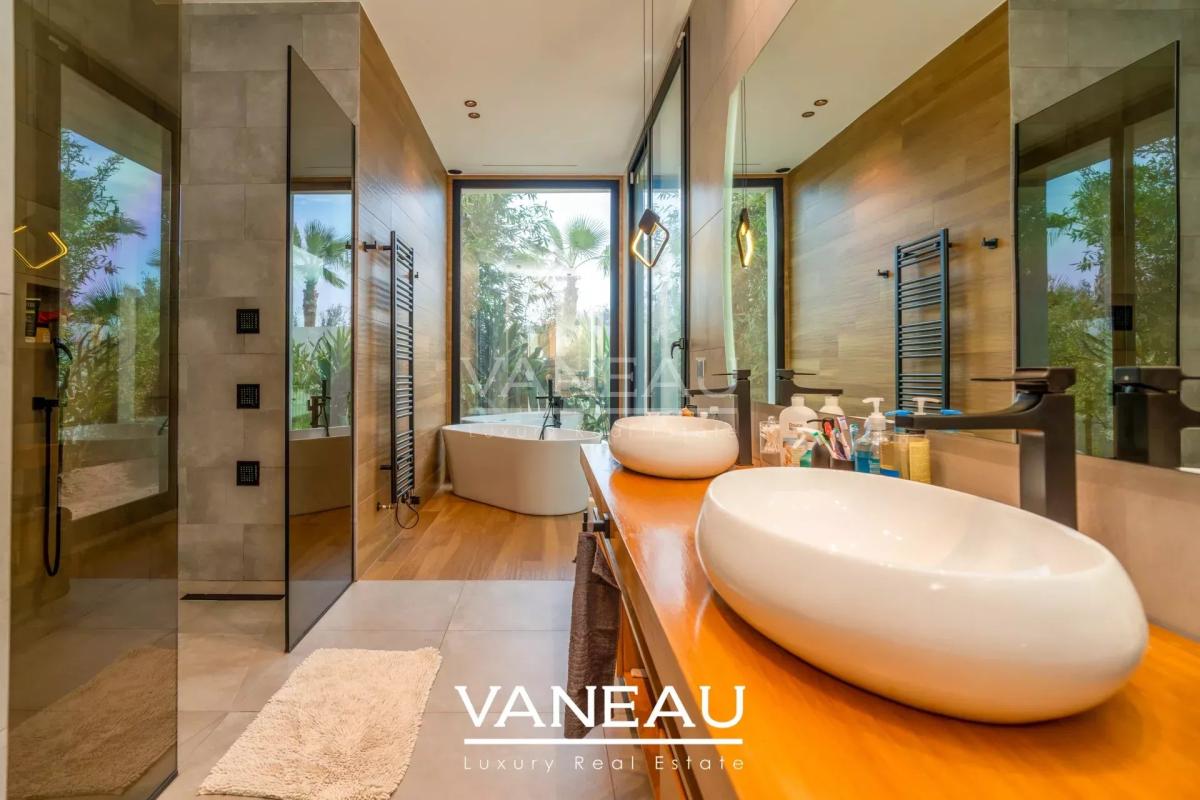 Villa Contemporaine d’Architecte et Domotique Intégrée