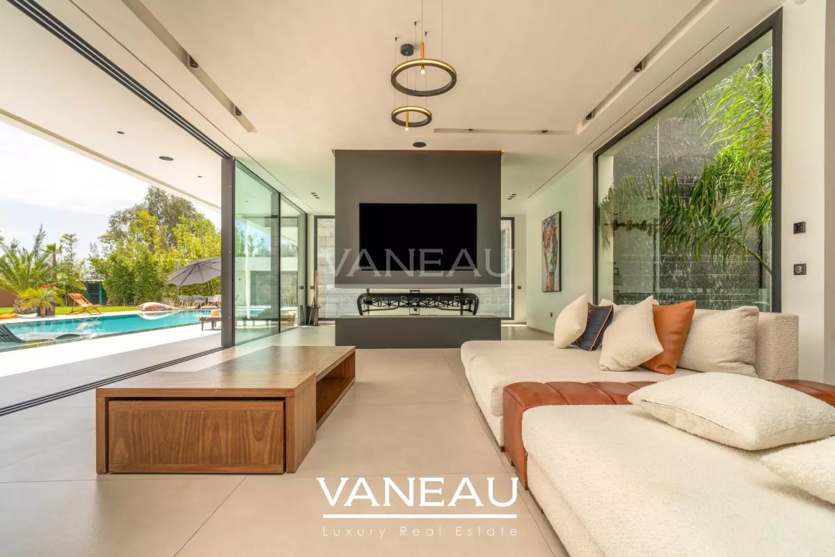 Villa Contemporaine d’Architecte et Domotique Intégrée