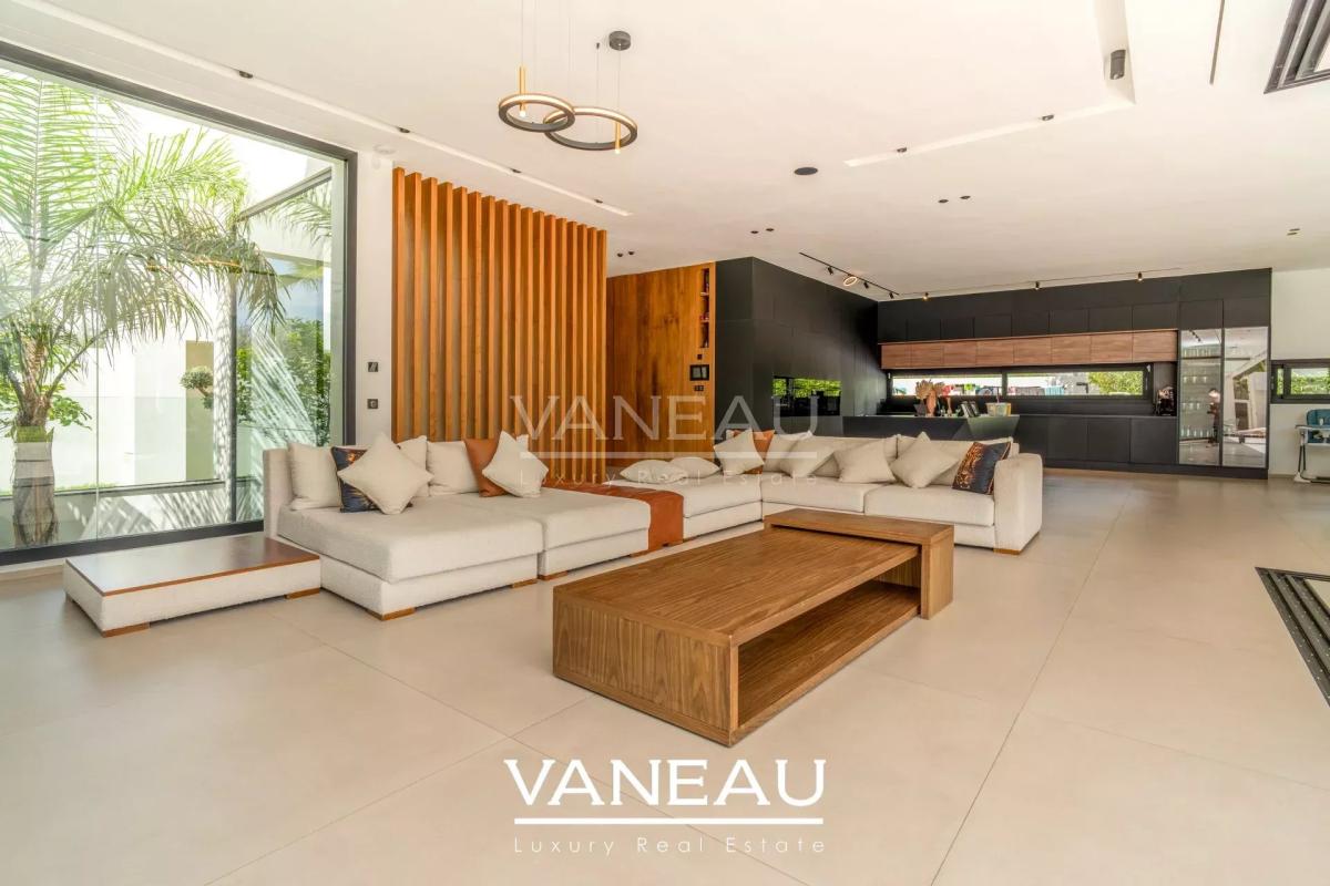 Villa Contemporaine d’Architecte et Domotique Intégrée