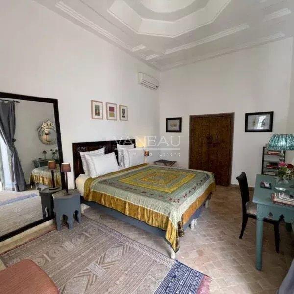 Riad d’exception – Grand patio avec piscine –