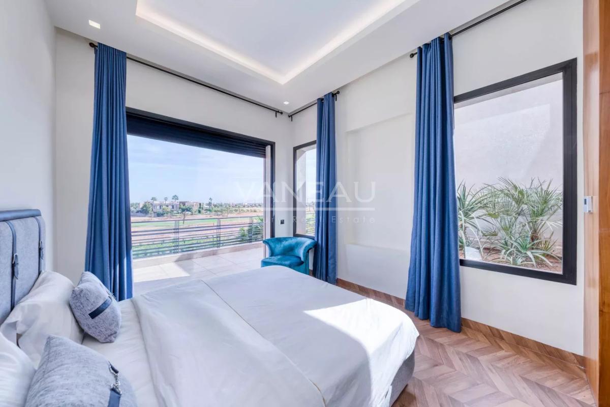 Villa au coeur d'un prestigieux golf
