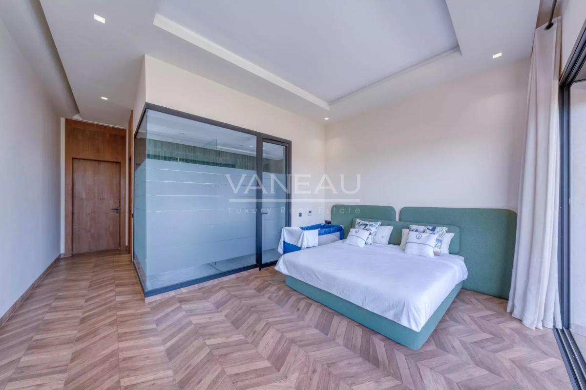 Villa au coeur d'un prestigieux golf