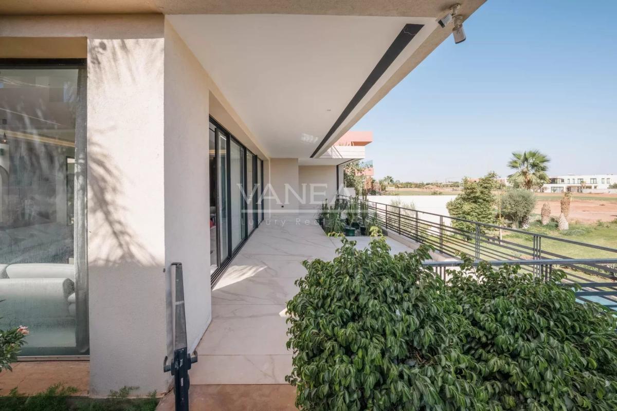 Villa au coeur d'un prestigieux golf