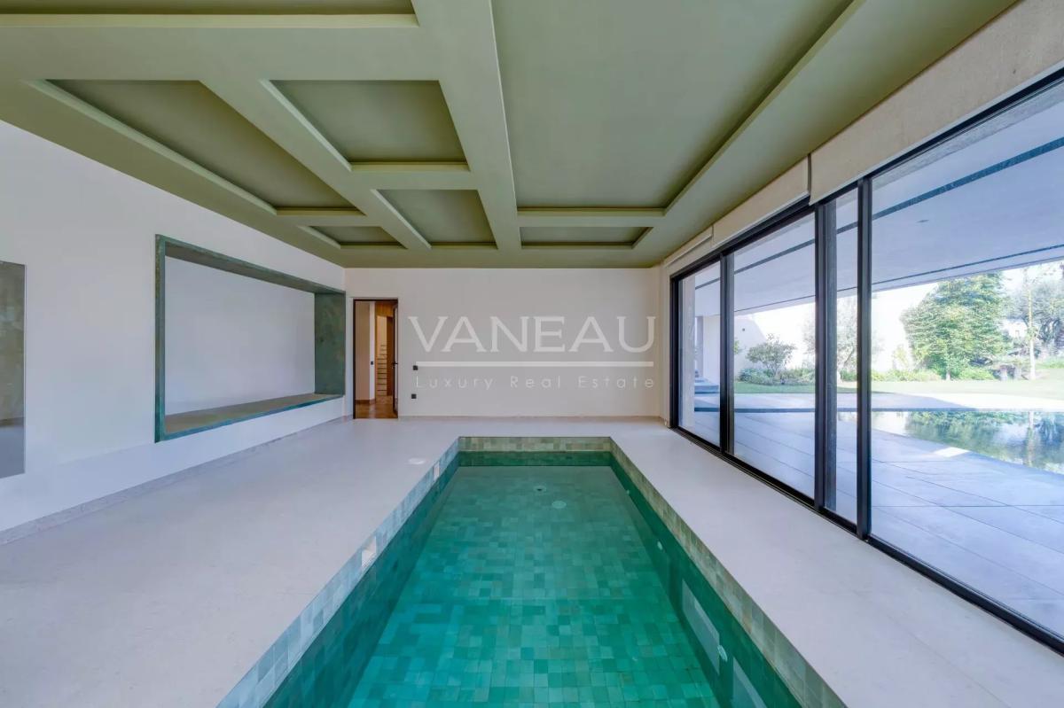 Villa au coeur d'un prestigieux golf