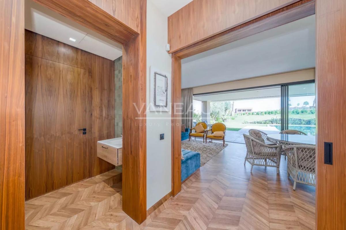 Villa au coeur d'un prestigieux golf