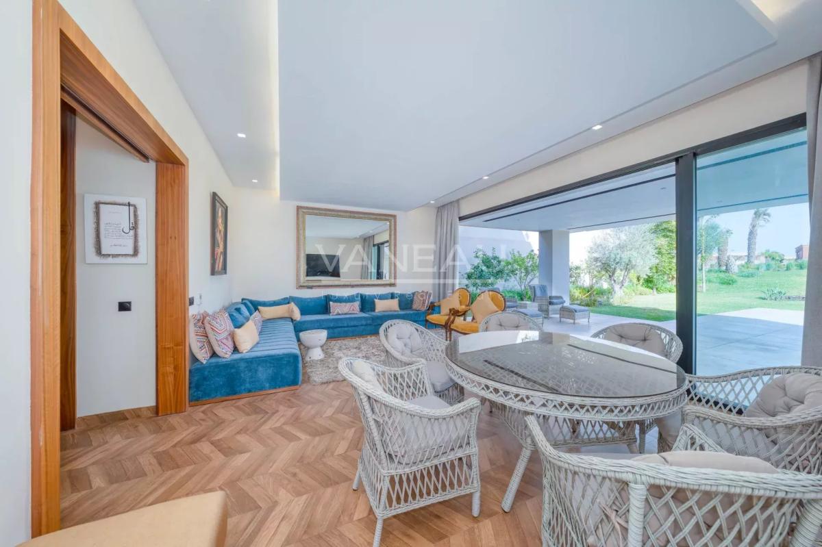 Villa au coeur d'un prestigieux golf