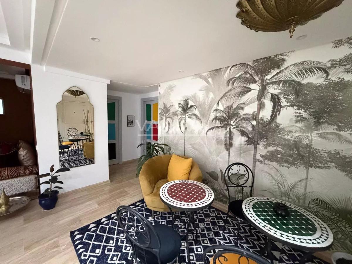 Appartement meublé avec grande terrasse à louer