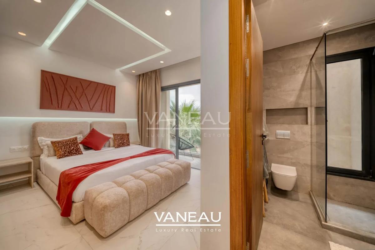 VILLA 4 SUITES AU COEUR D'UN PRESTIGIEUX GOLF