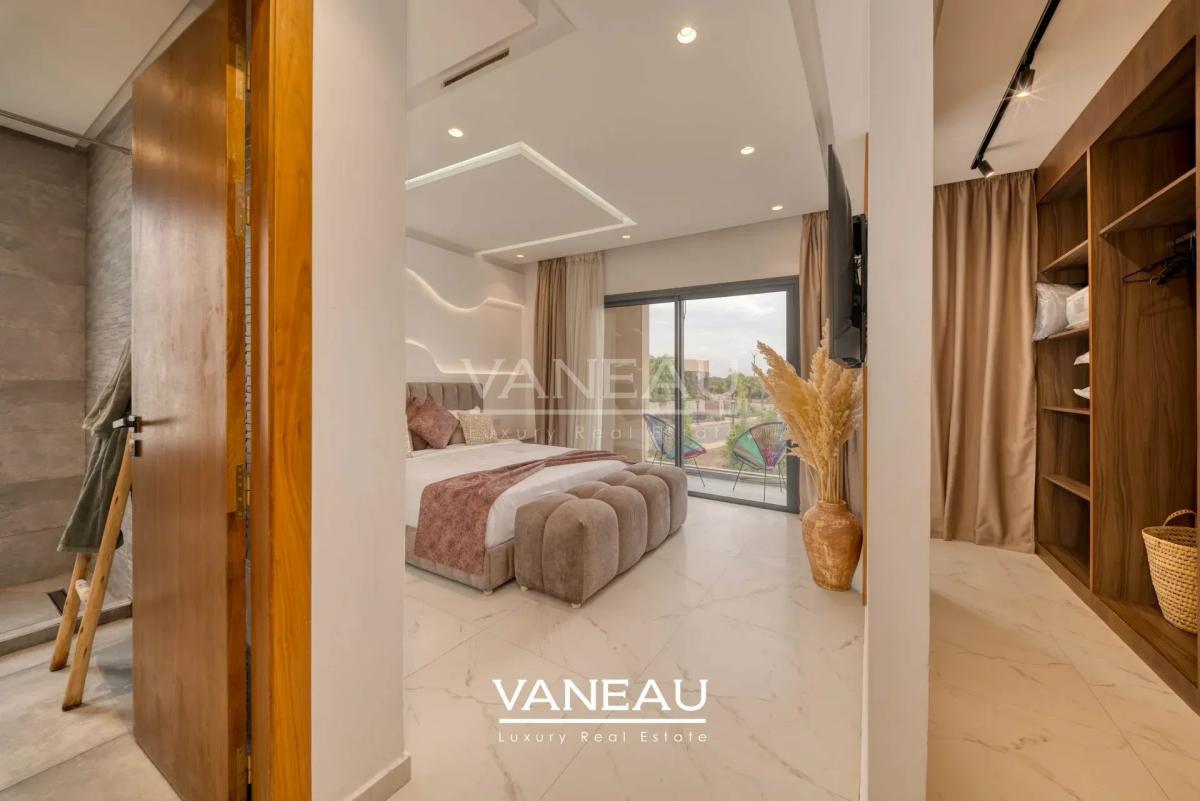VILLA 4 SUITES AU COEUR D'UN PRESTIGIEUX GOLF