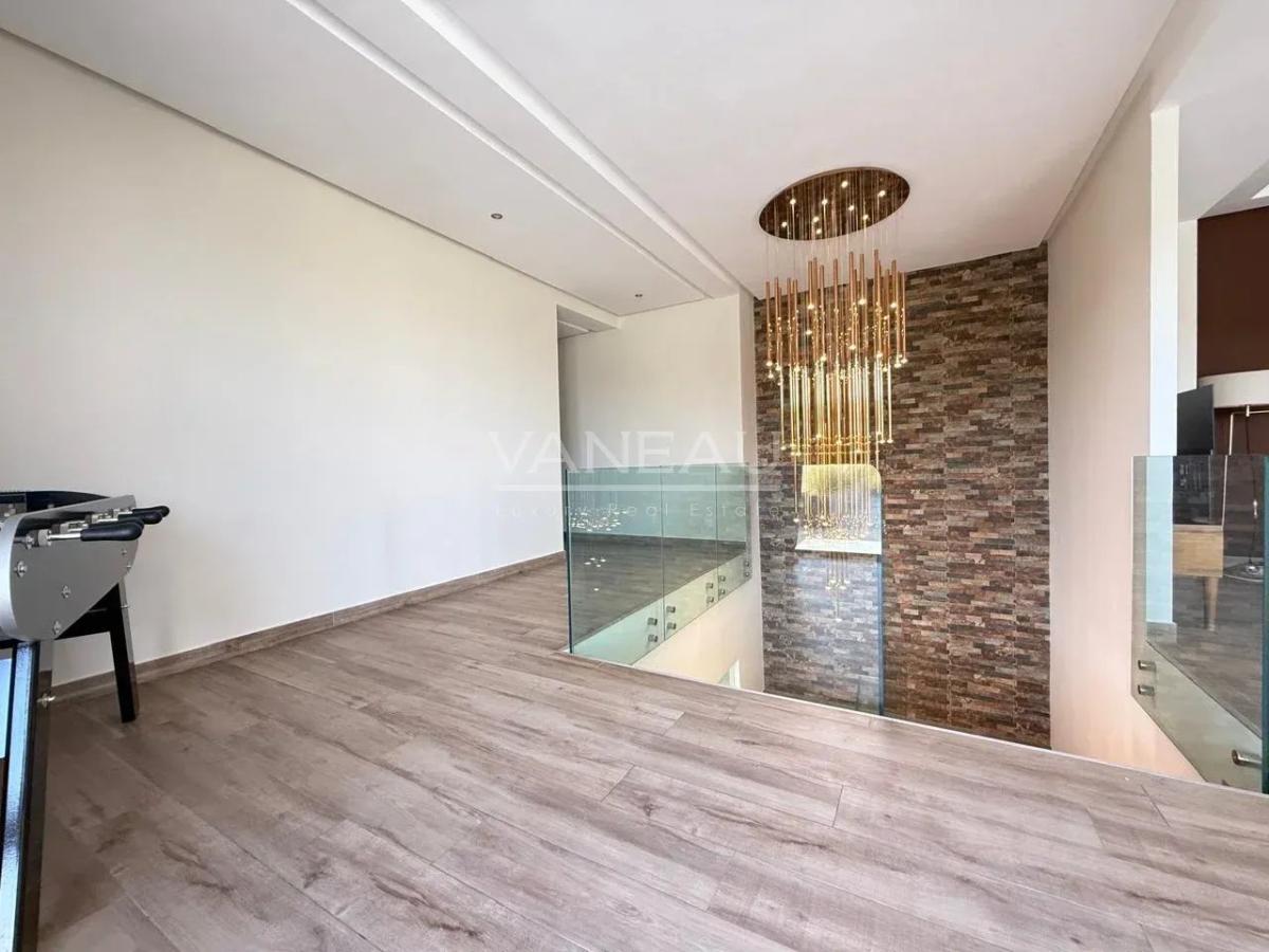 Villa Contemporaine à Vendre route d'Amismiz