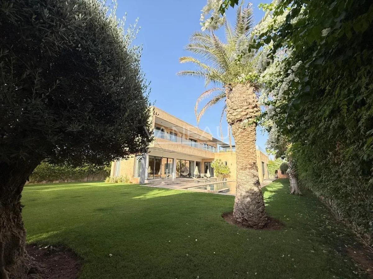 Villa Contemporaine à Vendre route d'Amismiz