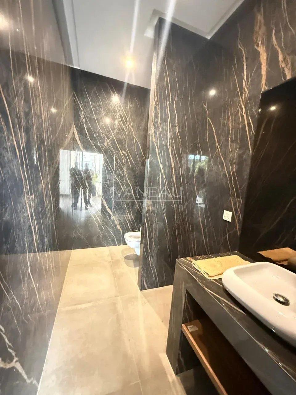 Villa Contemporaine à Vendre route d'Amismiz
