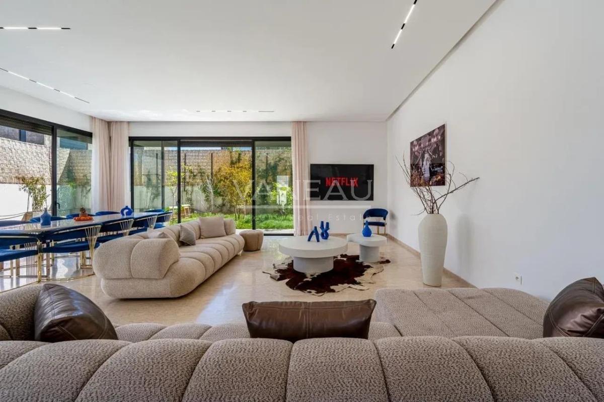 Villa de luxe 5 chambres avec piscine, hammam et cinéma privé