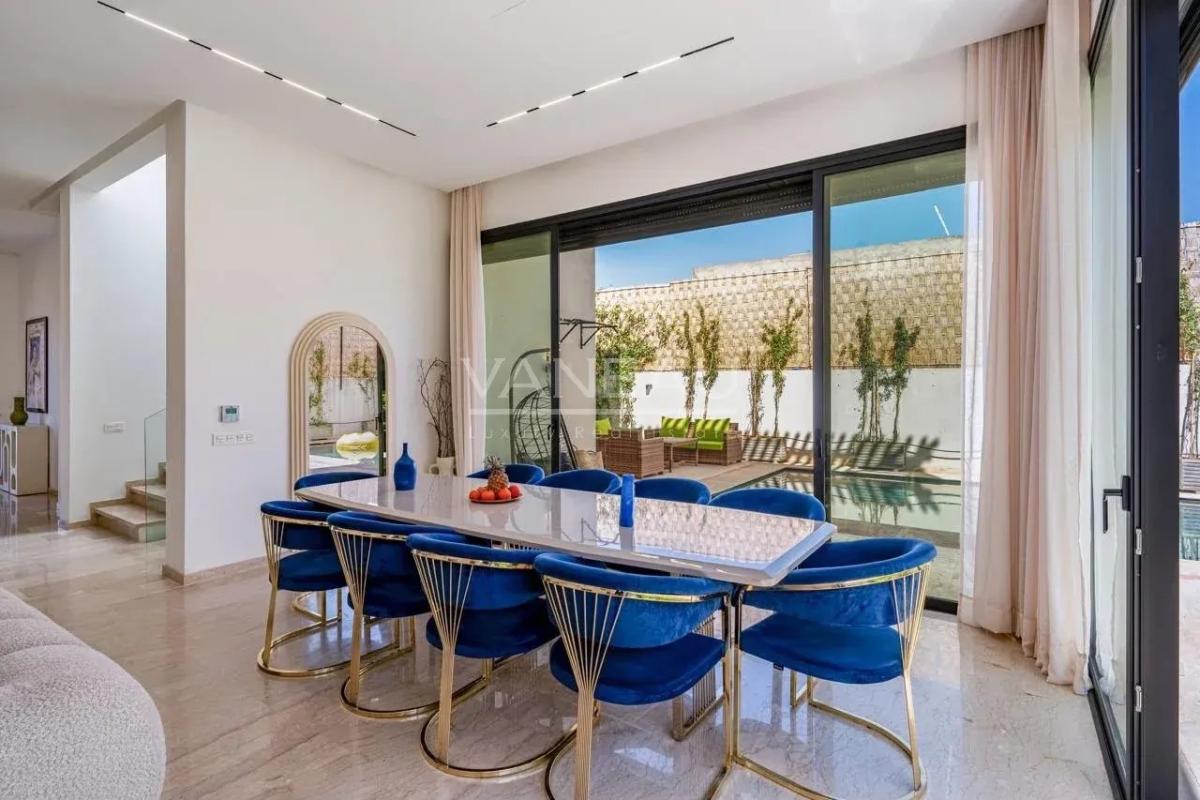 Villa de luxe 5 chambres avec piscine, hammam et cinéma privé