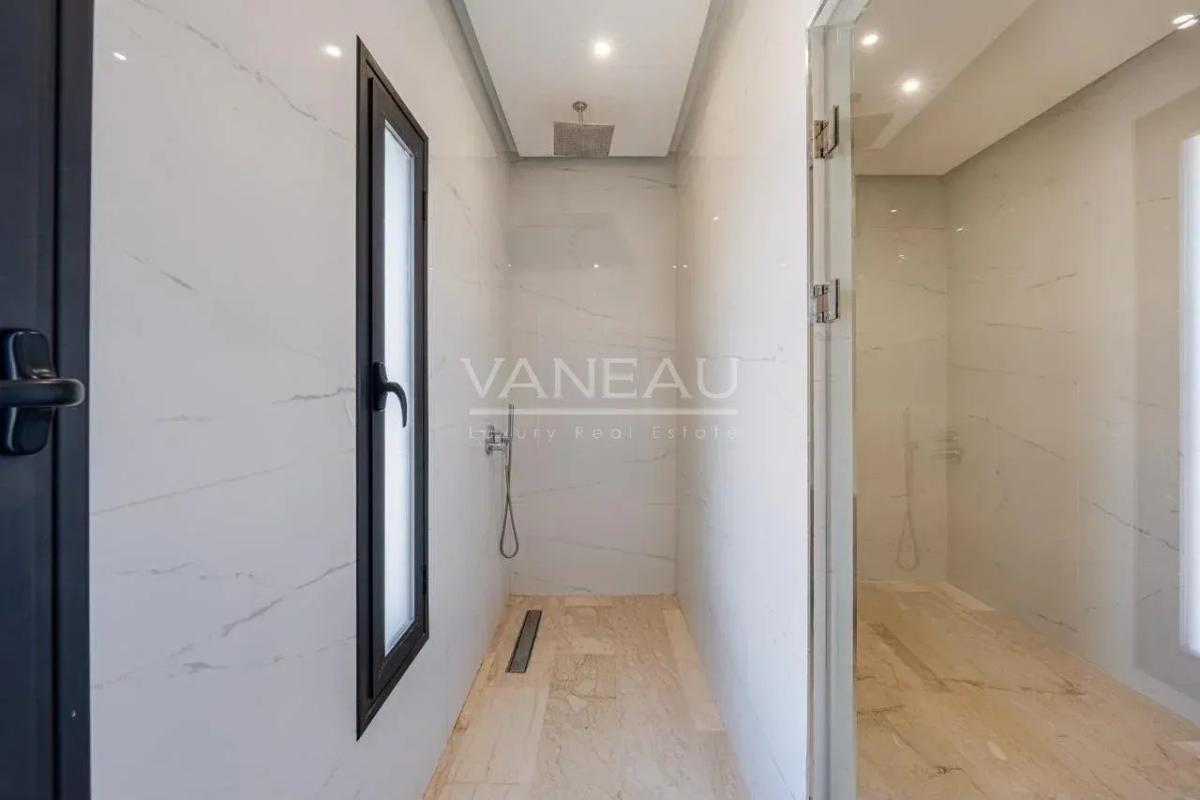 Villa de luxe 5 chambres avec piscine, hammam et cinéma privé