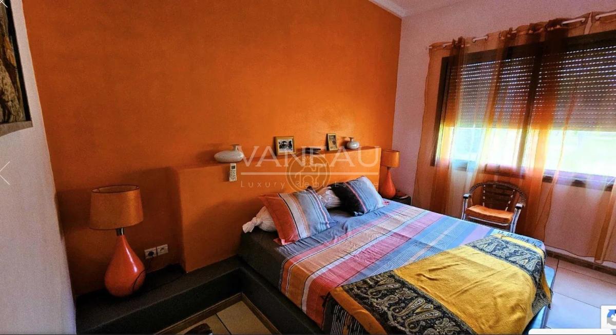 Beau Domaine a vendre avec AVNA , Sidi Abdelghiat