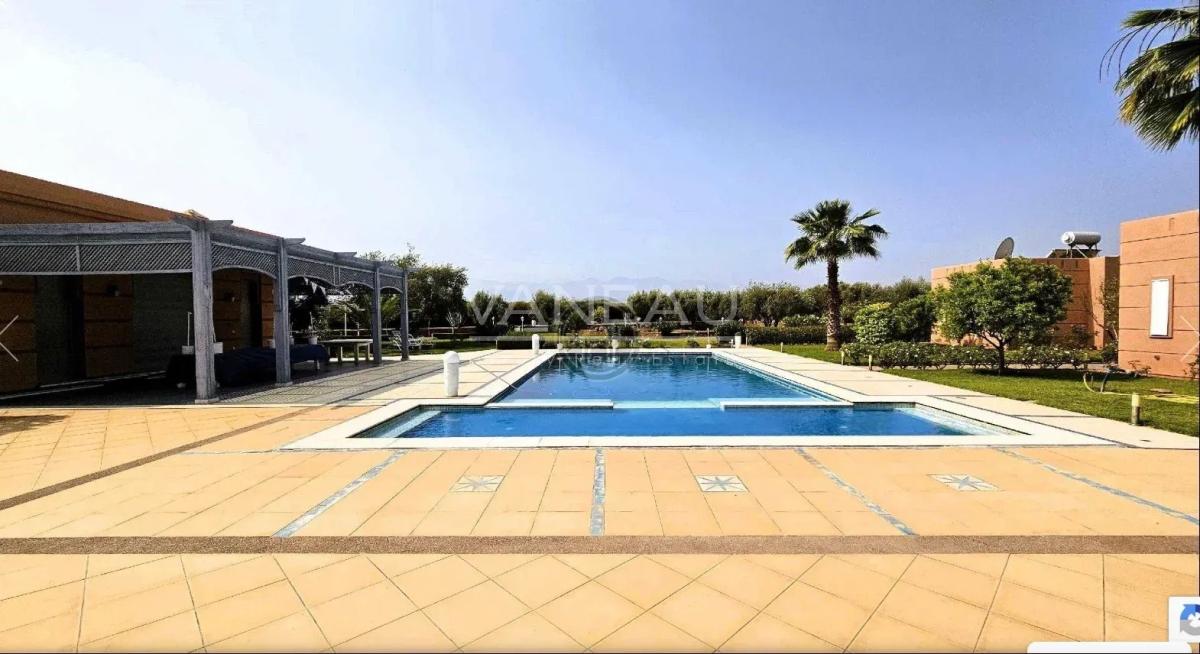 Beau Domaine a vendre avec AVNA , Sidi Abdelghiat
