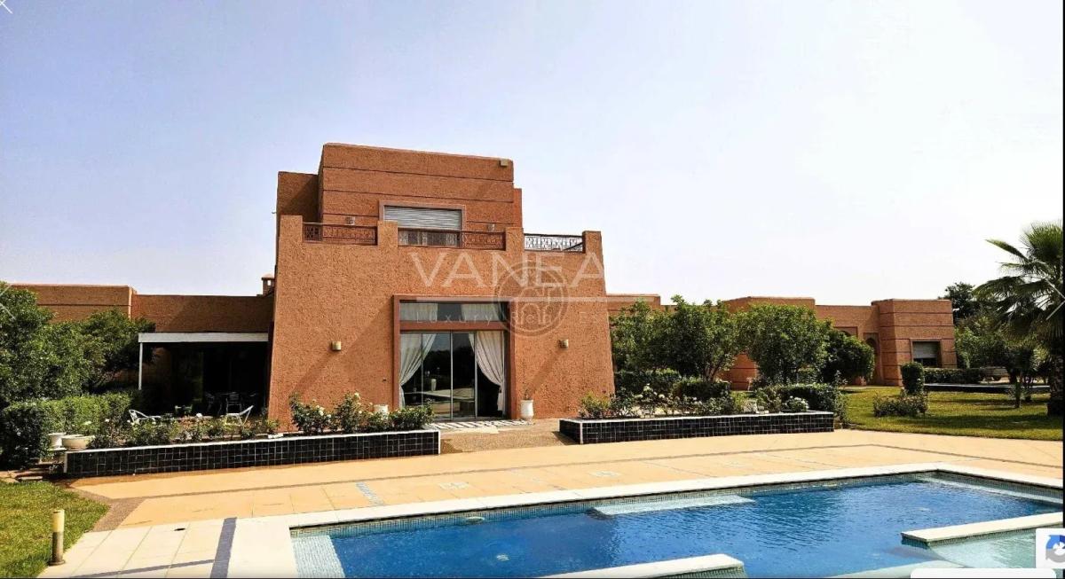 Beau Domaine a vendre avec AVNA , Sidi Abdelghiat