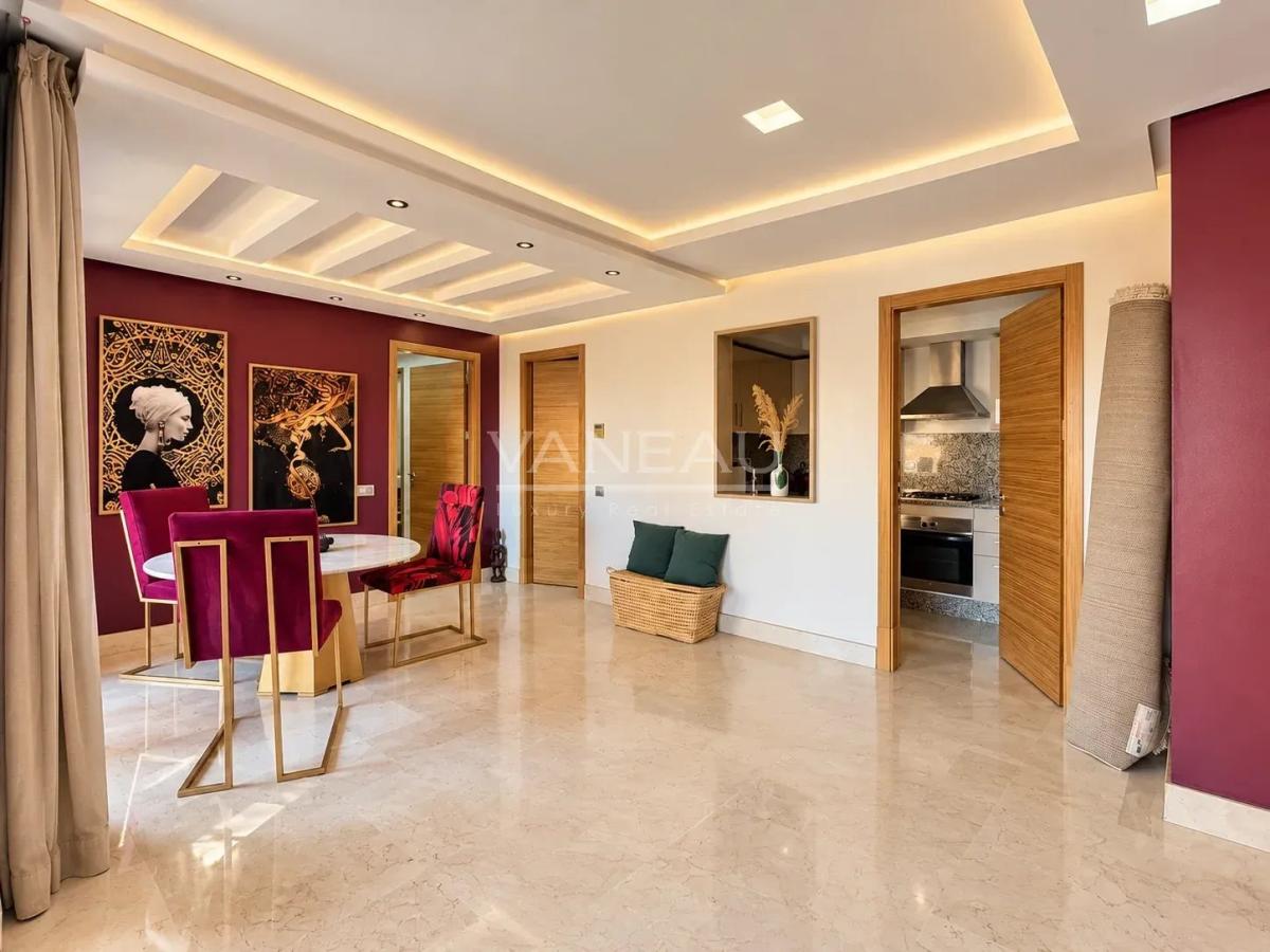GUÉLIZ : APPARTEMENT 79m² AVEC TERRASSE ET PARKING